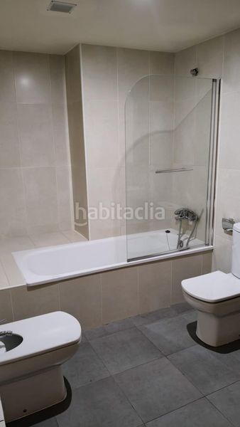 Foto ec6ad621-3a47-4aae-8650-c904c456900c. Àtic amb calefacció aparcament a Rosselló
