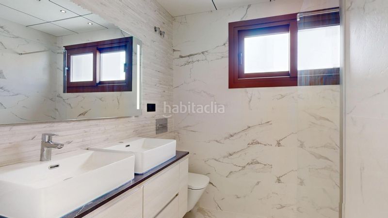 Foto 08c2ec7c-5acb-4677-9c9f-220893e11a9a. Chalet avec piscine dans balcón de Finestrat-terra marina Finestrat