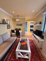 Appartement  Calle de ibiza 15. Piso reformado de 2 dormitorios en quinta planta junto al retiro