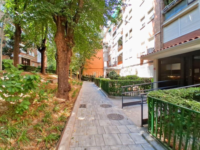 Foto 1f4bbb71-fa55-4fd8-92b6-9f1144dee813. Planta baixa amb calefacció a Vinateros Madrid