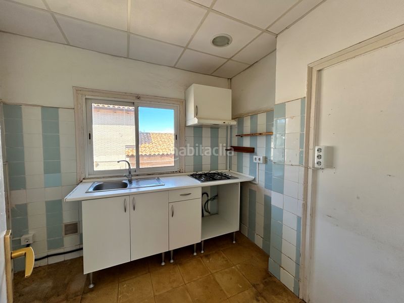 Foto f7850472-72f6-4fcc-9b73-fcd903b8e974. Pis a Mar i Sol Castelldefels