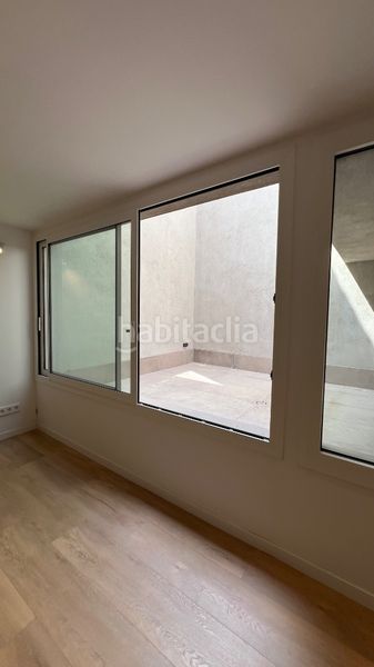 Foto 30e0c28d-a563-4421-b22c-4bf095e89b86. Casa adossada amb calefacció a Manresà Badalona