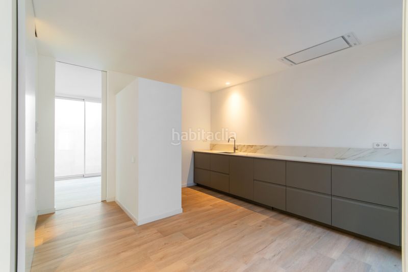 Foto 4e73e0e1-d6c6-403c-9f18-a4e3116b6af6. Casa adossada amb calefacció a Manresà Badalona
