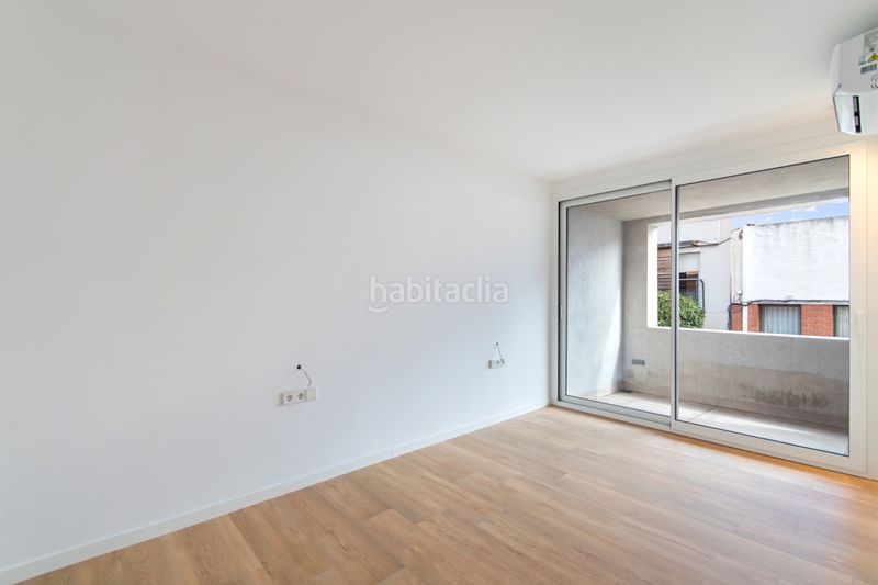 Foto a1ec48ac-de51-49ab-ae98-72b26a24aec0. Casa adossada amb calefacció a Manresà Badalona