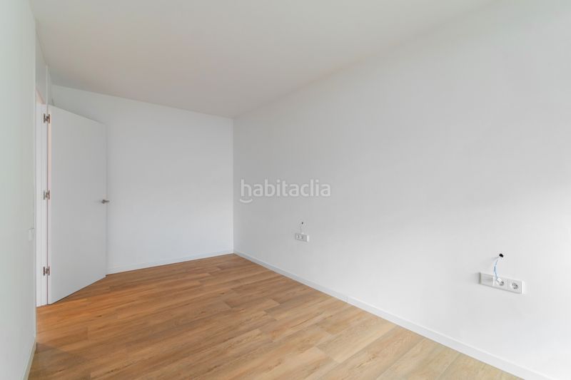 Foto eac2fda5-52de-4cb4-bf74-3d27c6ba17e4. Casa adossada amb calefacció a Manresà Badalona
