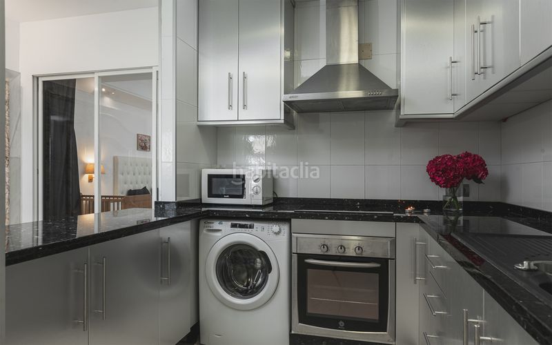 Foto 0da01319-7874-42c2-ad85-8da82a870674. Apartament amb piscina a Puerto Banús Marbella