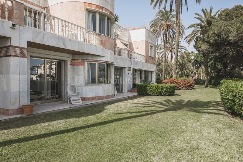 Foto 51ec1db0-35a4-4699-b94e-d8f0d90e4faf. Apartament amb piscina a Puerto Banús Marbella