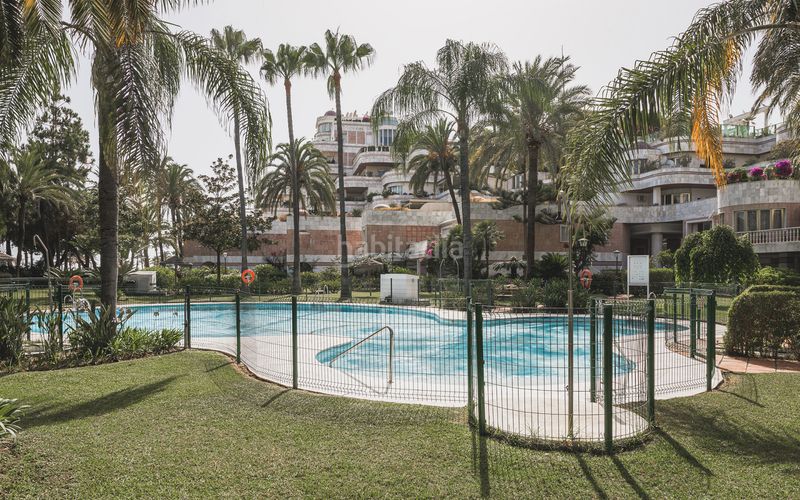 Foto 89f24e7b-5e84-434b-9959-50419defa9d2. Apartament amb piscina a Puerto Banús Marbella