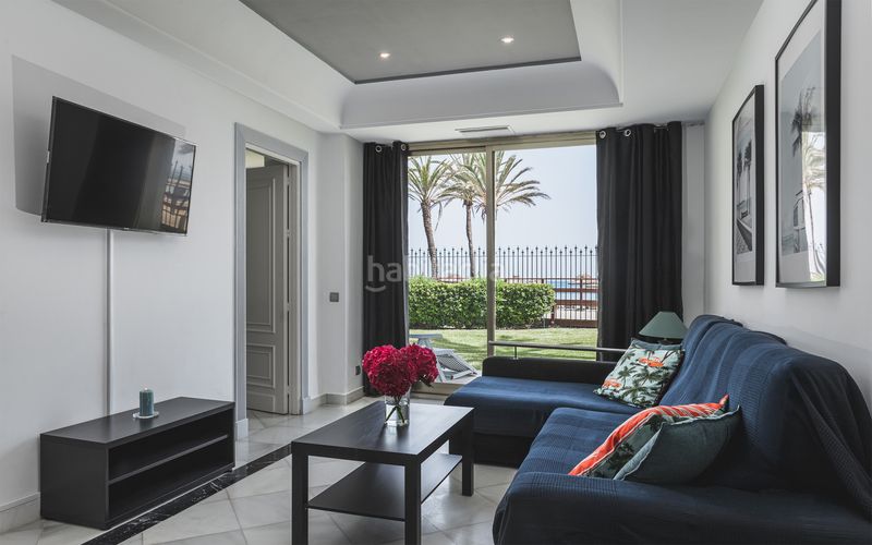 Foto df39429a-5e4f-4244-8bf6-39036645186e. Apartament amb piscina a Puerto Banús Marbella