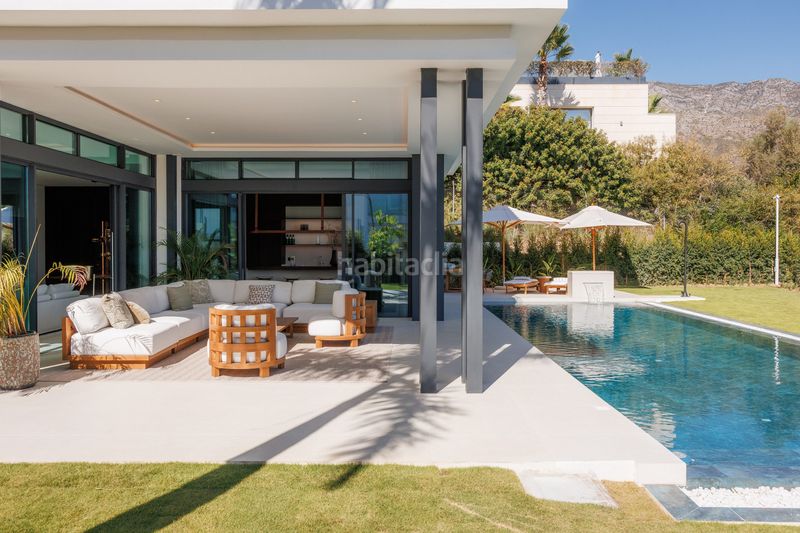 Foto 3d9ea205-9ba6-4dbe-a02b-959bf33b5719. Casa amb aparcament piscina a lomas de Marbella club Marbella