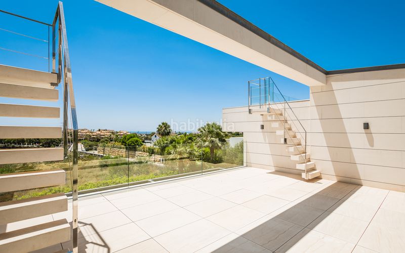 Foto 49a5482a-9f89-4d7e-ad45-7566ecd0fb96. Casa amb aparcament piscina a Nagüeles Alto Marbella