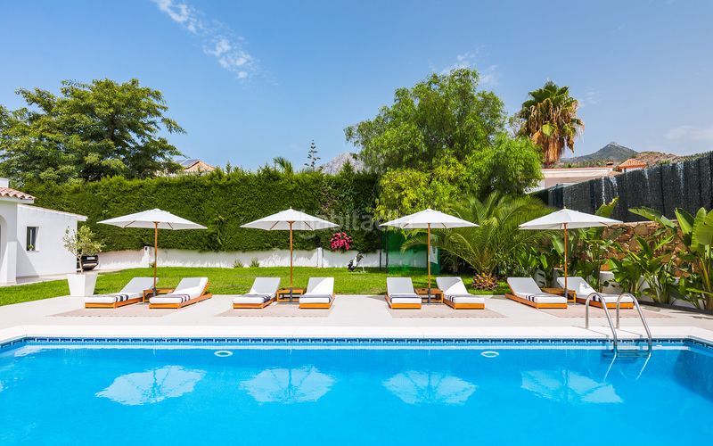 Foto 76ff8add-54e3-42bc-8b47-b336ddf529a5. Casa amb aparcament piscina a Huerta del Prado - La Montua Marbella