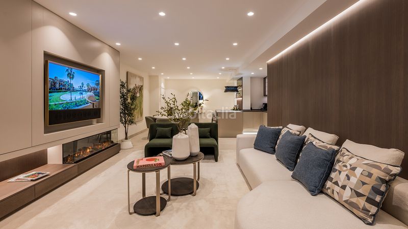 Foto 697c9871-b764-4fcd-80b2-d62ae00b8cbf. Planta baixa amb aparcament piscina a El Velerín Estepona