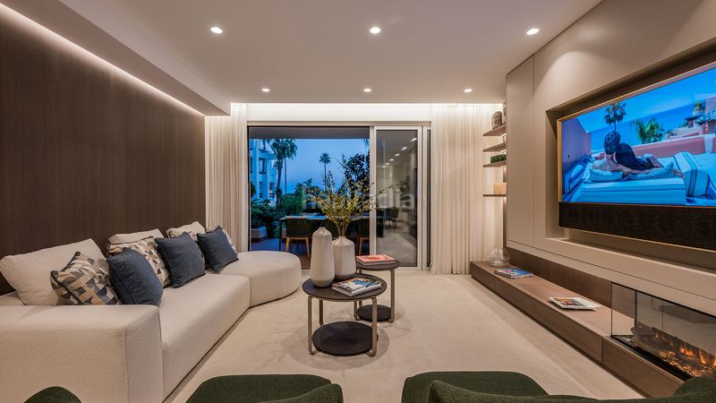 Foto 8118ec24-6551-485f-a550-d2eb90f1bd99. Planta baixa amb aparcament piscina a El Velerín Estepona