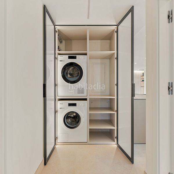 Foto 83dfa831-46b1-4b75-9e75-a7c23a6ce2b8. Planta baixa amb aparcament piscina a El Velerín Estepona