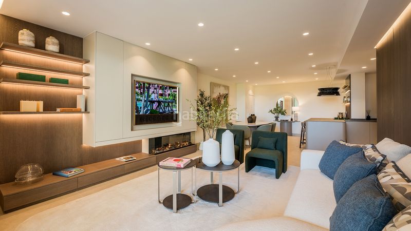 Foto cf3b52a2-77d6-4c2b-ad5f-53f960c99438. Planta baixa amb aparcament piscina a El Velerín Estepona