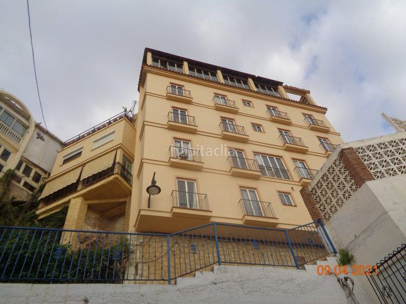 Foto a16364b1-055d-495b-859c-b3e4eb19f3f1. Edificio in El Bajondillo Torremolinos