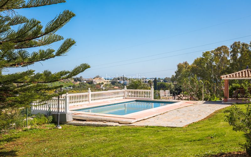 Foto abc6faec-745c-4c31-b544-a5263ed4ea05. Casa amb aparcament piscina a Los Llanos Estepona