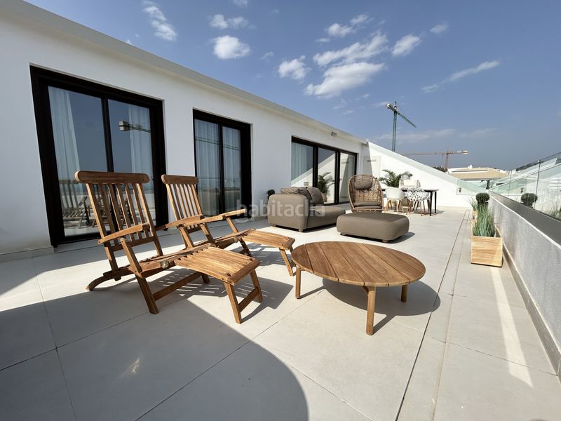 Foto df396408-e77c-4275-8489-abf671ddf8a7. Àtic amb aparcament piscina a El Higuerón Fuengirola