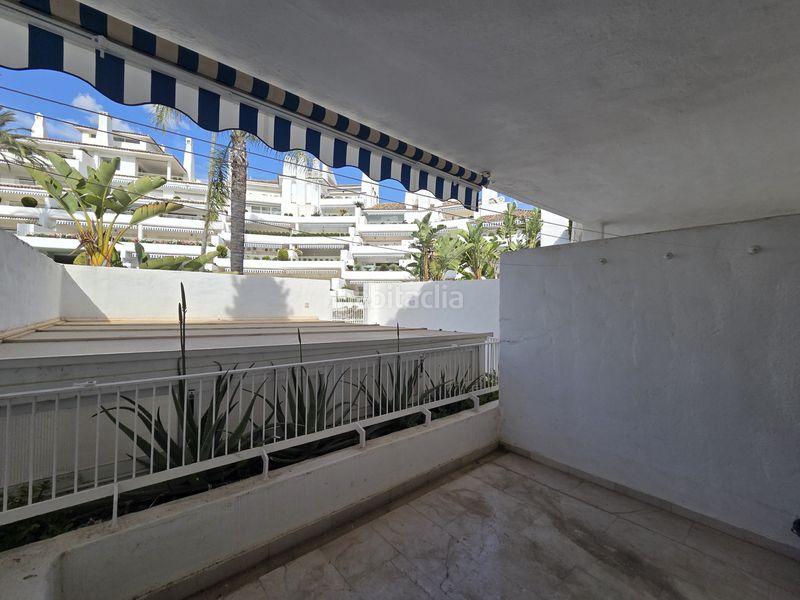 Foto 23db4641-46d3-4381-a9e3-9dde3db77fd5. Erdgeschoss mit parking pool in Río Real Marbella