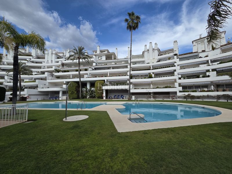 Foto 5243f988-71b6-4e1b-9b5f-6d72f4b0b5cc. Erdgeschoss mit parking pool in Río Real Marbella