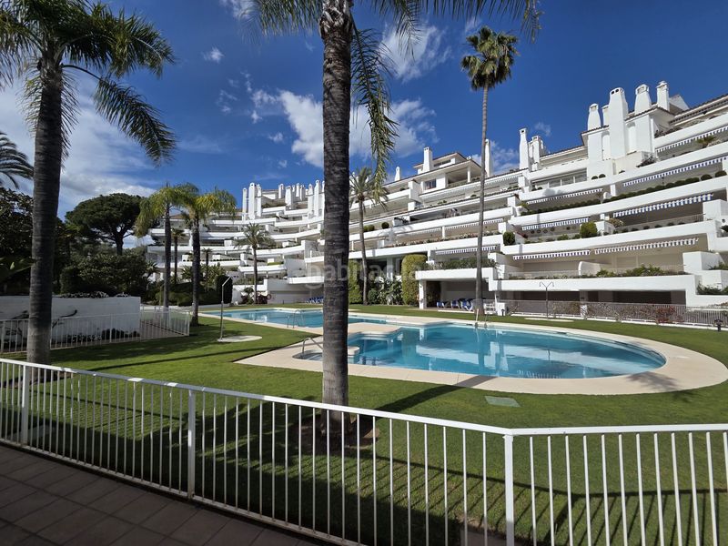 Foto cfef9757-5a2c-45f9-a705-744d2c7d63bb. Erdgeschoss mit parking pool in Río Real Marbella