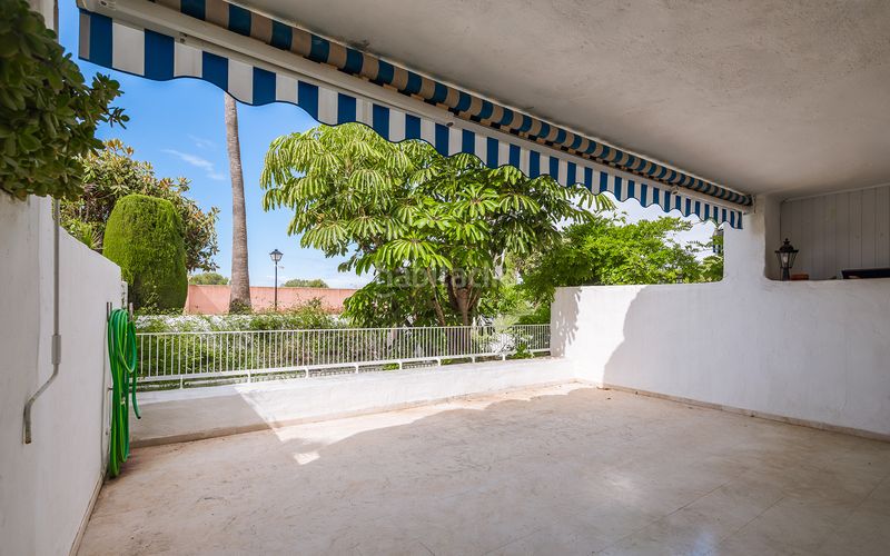 Foto d8a32ba2-9332-4bd9-9615-db13a40031de. Planta baixa amb piscina a Río Real Marbella
