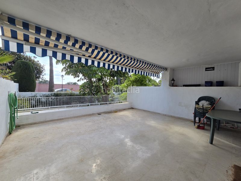 Foto f5b8b482-8771-412e-9887-6d2f3e43b02d. Erdgeschoss mit parking pool in Río Real Marbella