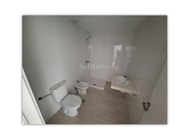 Foto 22516263-e593-4c23-8390-daf8a956a564. Apartament amb aparcament piscina a Puerto Deportivo Fuengirola