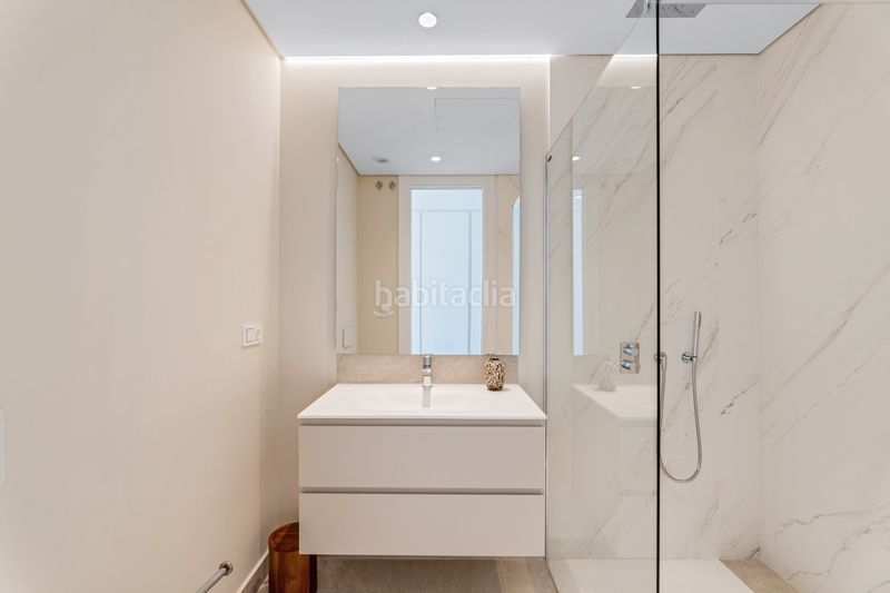 Foto c5971720-f92f-4a8a-b01b-99dc4029ec8e. Lloguer planta baixa amb aparcament piscina a La Quinta Benahavís