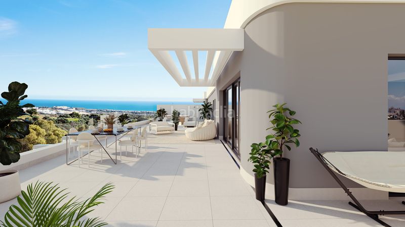 Foto afc75321-d694-4559-98d0-f7e797577e36. Planta baixa amb aparcament piscina a Elviria Marbella