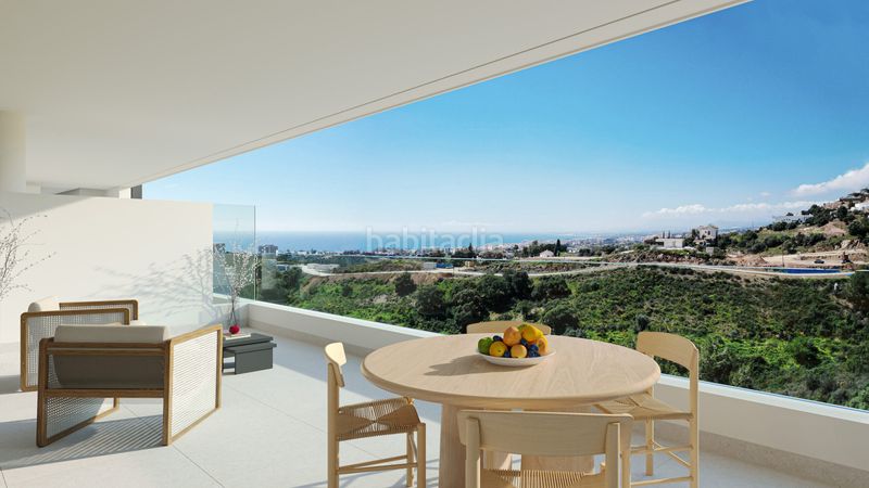 Foto c7d235e1-6346-4c18-b5f8-b45cd42f4bfe. Apartament amb aparcament piscina a Elviria Marbella