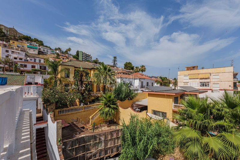 Foto 06dff9c3-606d-493a-a59c-f889650fee0d. Casa amb aparcament piscina a Mayorazgo Málaga