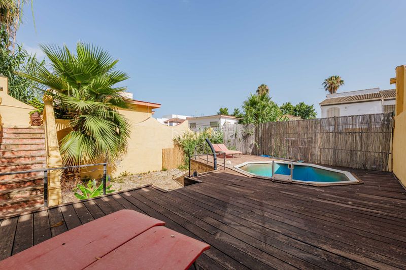 Foto 558f3496-c5ab-40d8-886c-a1d06fae322d. Casa amb aparcament piscina a Mayorazgo Málaga