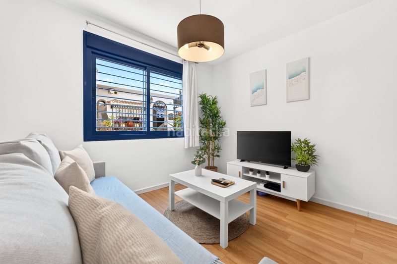 Foto 6a6e7fa3-d17d-4ef9-8811-b9cc07c883b7. Apartament a Pedregalejo - Morlaco Málaga