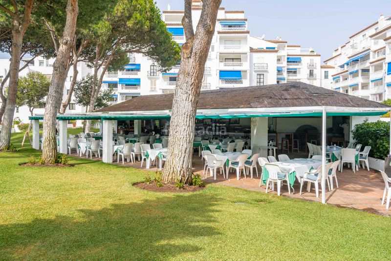 Foto fb710739-836d-4019-b171-50312d8a43f5. Apartament amb aparcament piscina a Puerto Banús Marbella