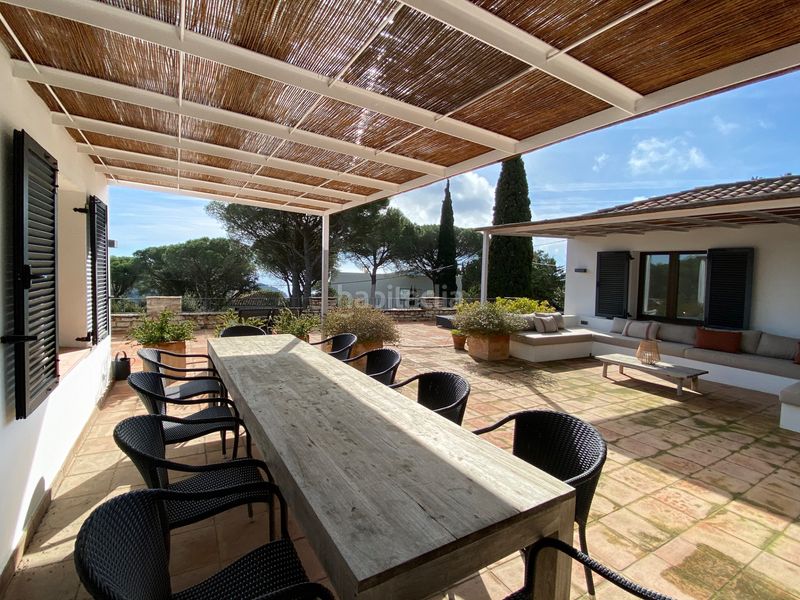 Foto 86ec3e41-9872-45fc-99bf-6c327d751e17. Chalet avec cheminée chauffage parking piscine dans Begur