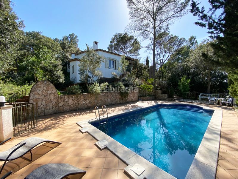 Foto 5a083126-aff4-4f3b-8a25-cc9eb501e801. Xalet amb xemeneia calefacció piscina a residencial Begur-esclanyà Begur