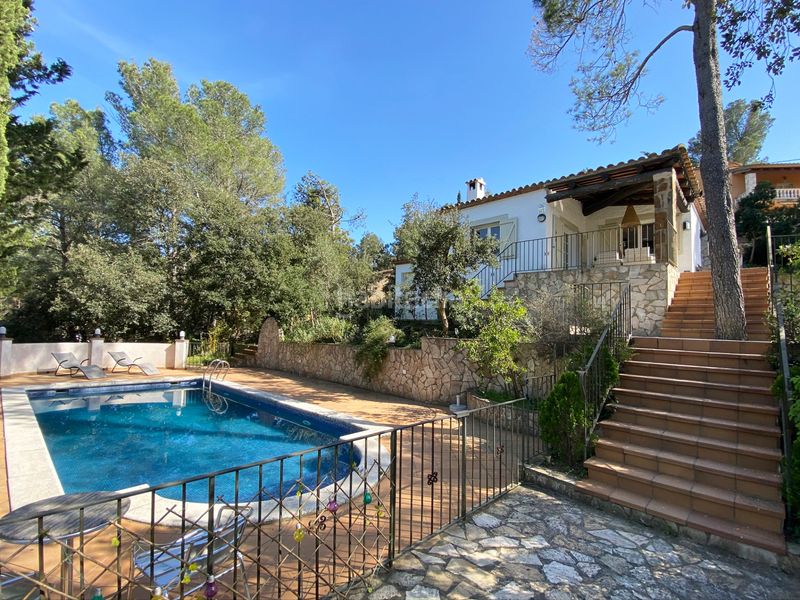 Foto a4619053-de99-474d-91c7-0bef514ddaa3. Xalet amb xemeneia calefacció piscina a residencial Begur-esclanyà Begur