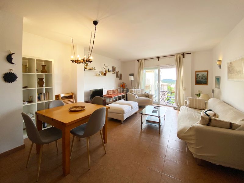 Foto 3094cd22-48df-4b6b-9f38-bc78cfcbe3f4. Apartamento venta apartamento en el centro en Begur Begur