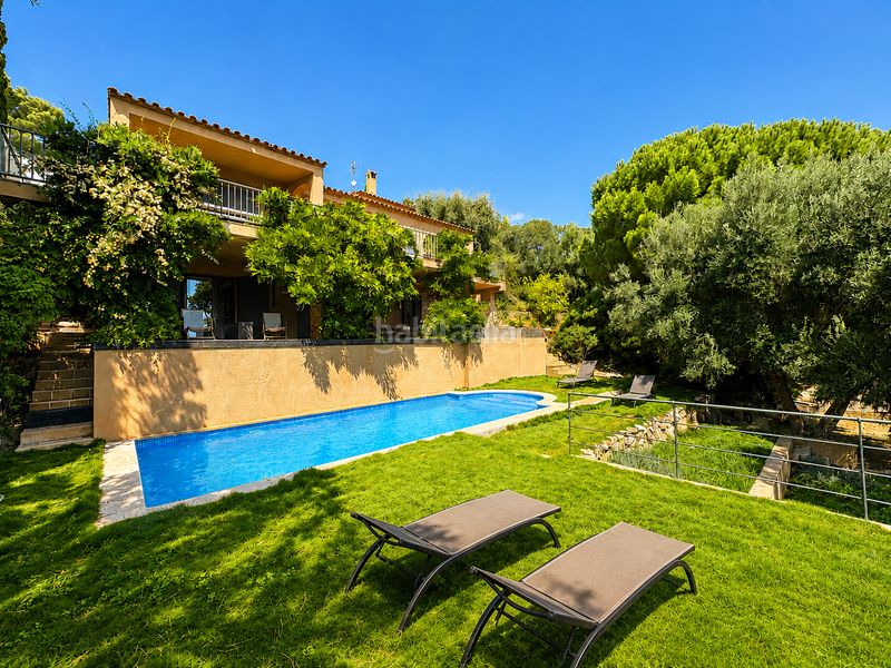 Foto c6891979-2210-43e3-87ef-71cee9f0def9. Casa amb xemeneia calefacció aparcament piscina a Begur