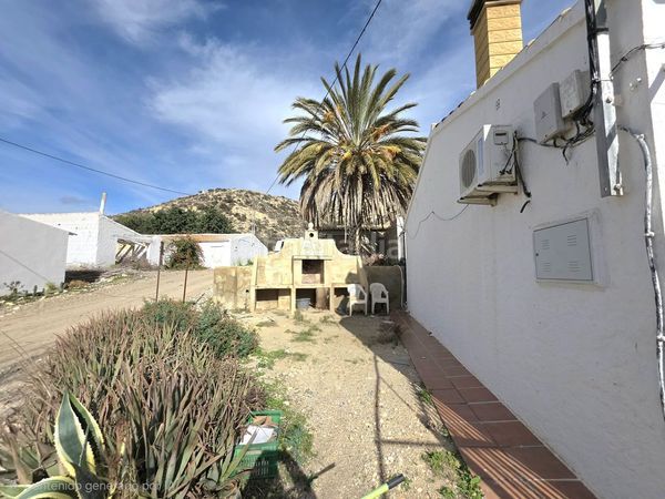 Foto 5a218d27-afc8-4220-87a4-b1715dfbcaae. Casale con parcheggio in Huércal - Overa