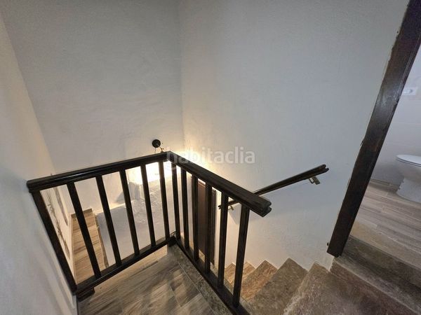 Foto 9d9f46eb-e4a1-4ba6-9932-0329f5a94729. Casa adosada en Laroya