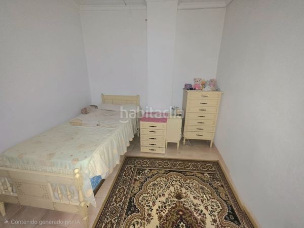 Foto 653a871e-279a-4b28-8a21-e0089d7ade1e. Casa adossada a María