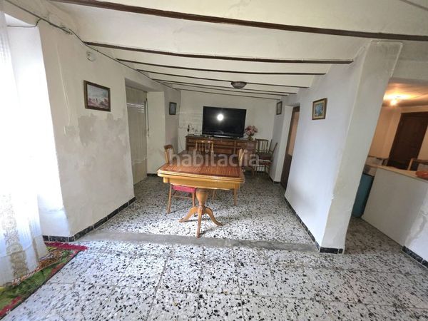 Foto 9e647ba8-843a-46fd-98f4-9a0c43c1459a. Casa adossada a María
