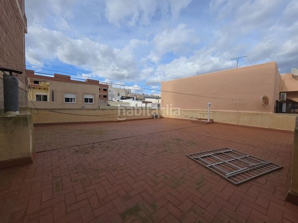 Foto 260c6cb4-b0ce-4435-8a81-5a56303c632f. Casa adosada en puerto de Garrucha Garrucha