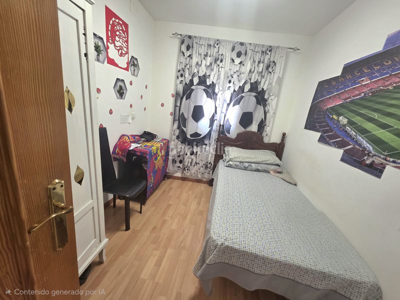 Foto b640f7da-e500-4a8a-922e-13be4afd3602. Casa aparellada amb aparcament a Huércal - Overa