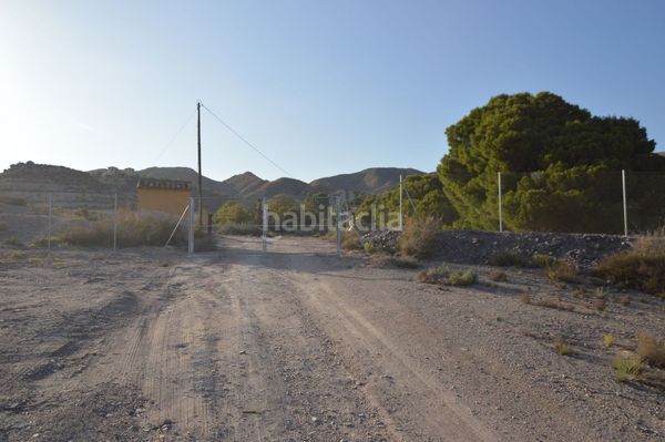 Foto b6ed305a-0c8c-4bc9-9e5f-e8f99557622d. Masía en Águilas