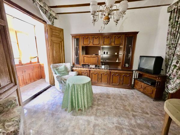 Foto b6fc0ffc-74a7-40cd-b4fc-71f009fdc2a9. Casa adossada amb xemeneia aparcament a Vélez - Blanco