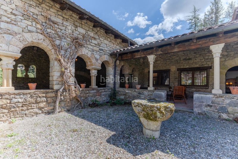 Foto 064a52bd-5cce-4d3c-8938-c68c3c918270. Casa amb aparcament a Camprodon